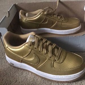 Air Force 1 LV8 (GS)